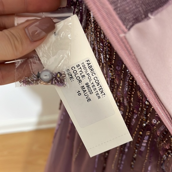 🔥 NWT Sequin Tulle Gown - Picture 10 of 10
